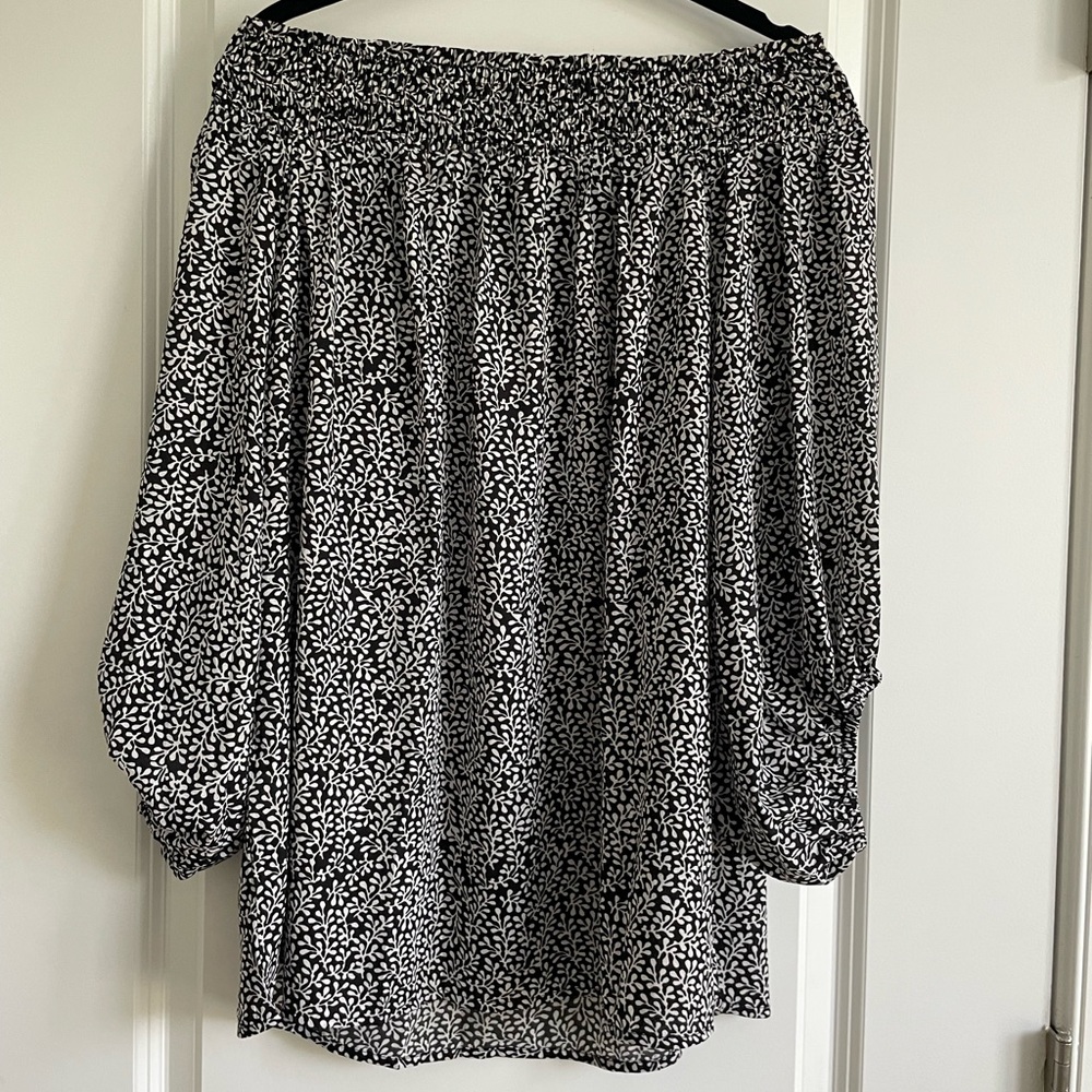 Off the shoulder floral patterned top
